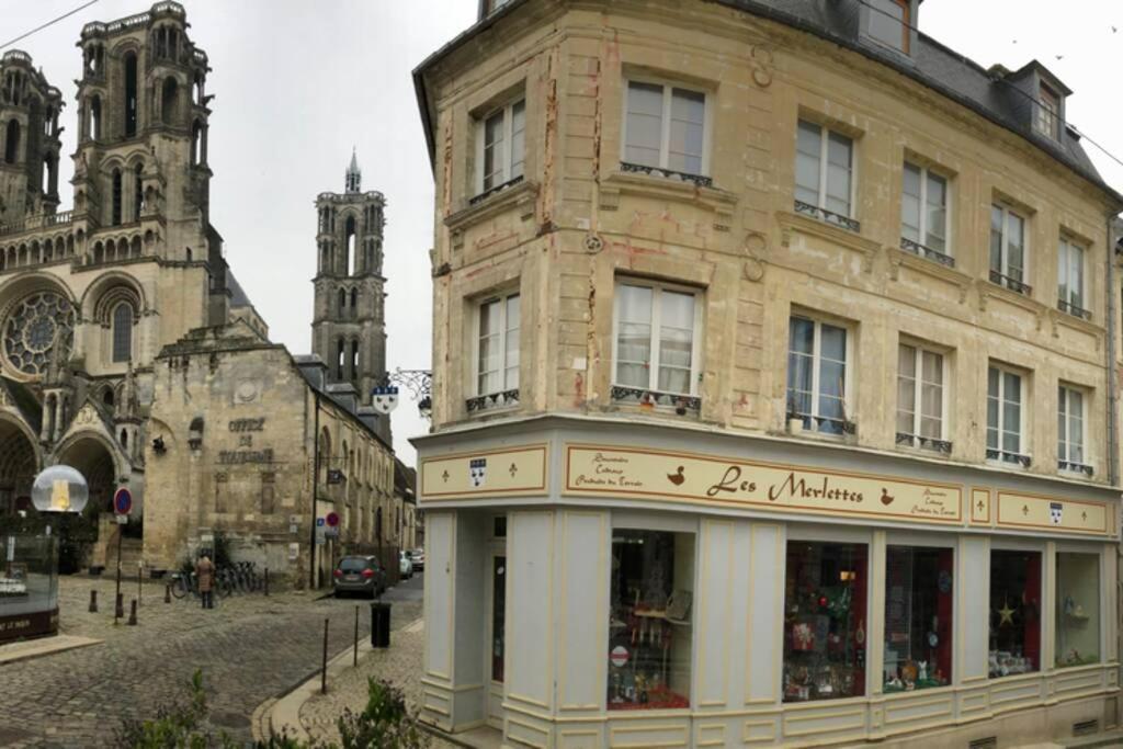 Laon : « Suite Privee Au Pied De La Cathedrale » Kültér fotó