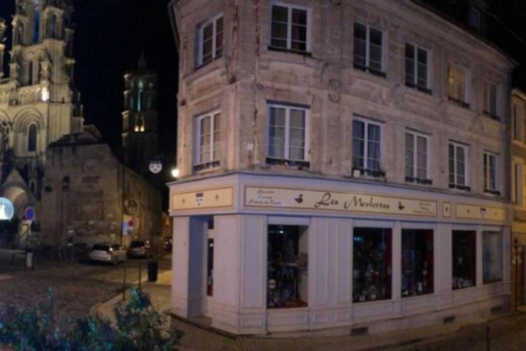 Laon : « Suite Privee Au Pied De La Cathedrale » Kültér fotó
